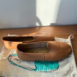 Sabah Leather Slip On, Savannah Tan, Men’s US 10-10.5